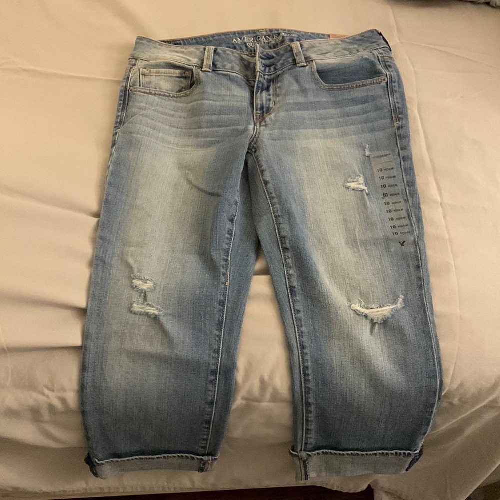 American Eagle — Artist Crop Jeans